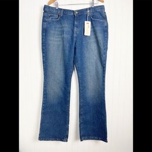 Levi’s 515 Stretch Bootcut Jeans